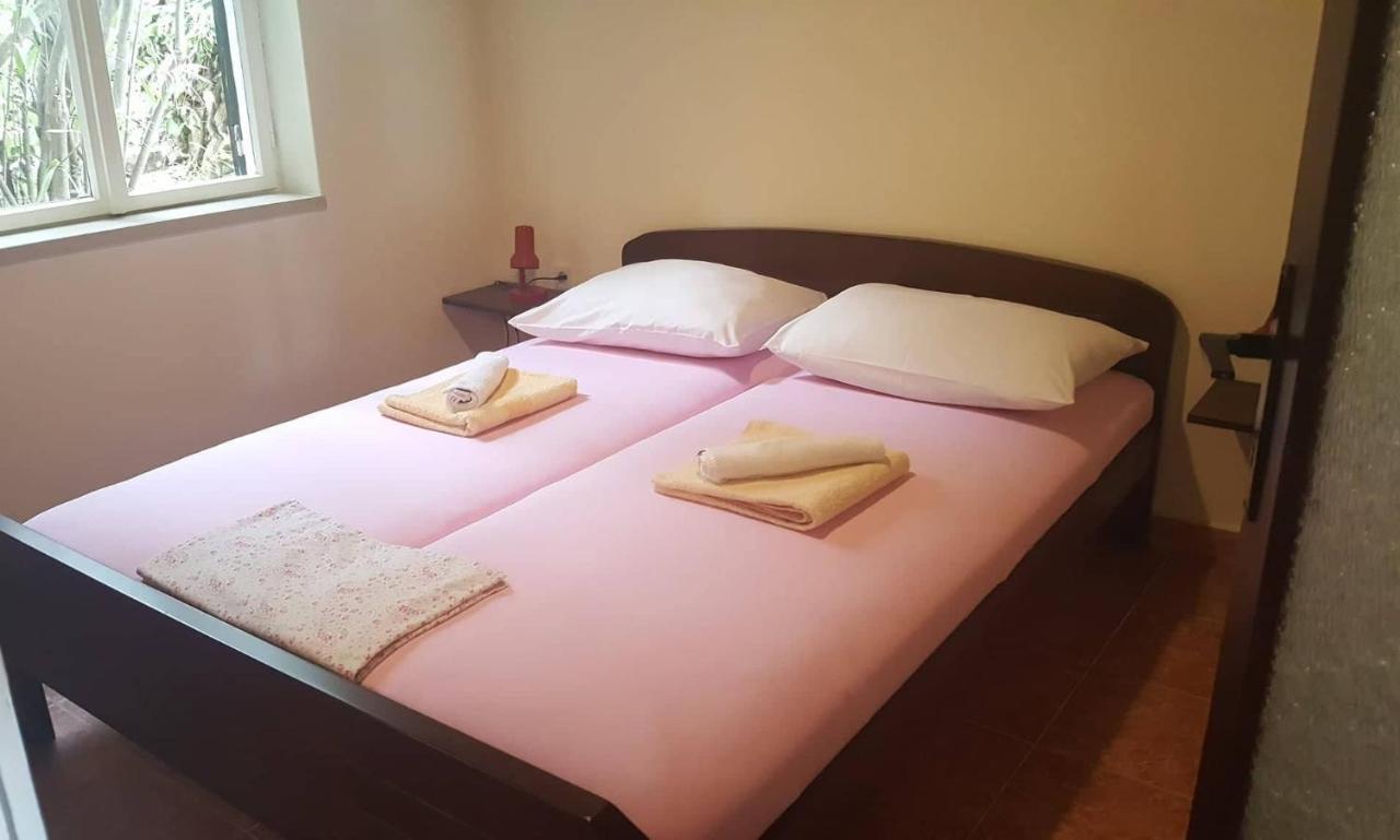 Apartment Valun 386A Bagian luar foto