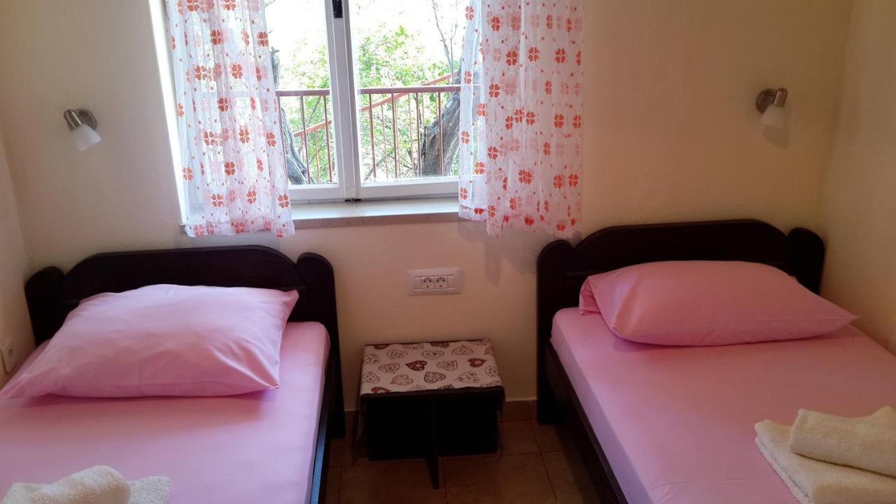 Apartment Valun 386A Bagian luar foto